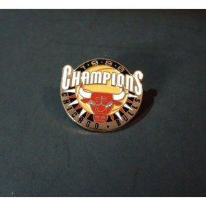 Vintage 1996 Chicago Bulls Lapel Logo Pin Pinback NBA Champions